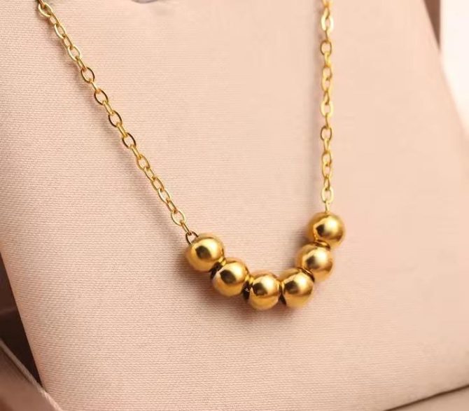 Decent Ball Necklace -- SA-46